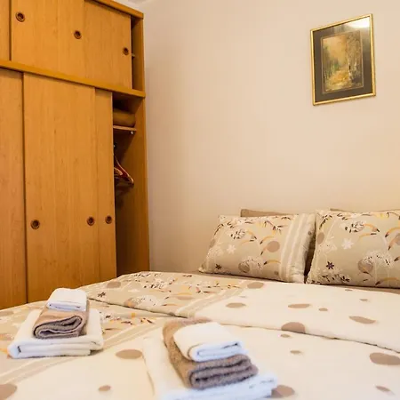 Place Apartment